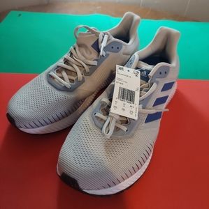 Adidas mens 10.5 new